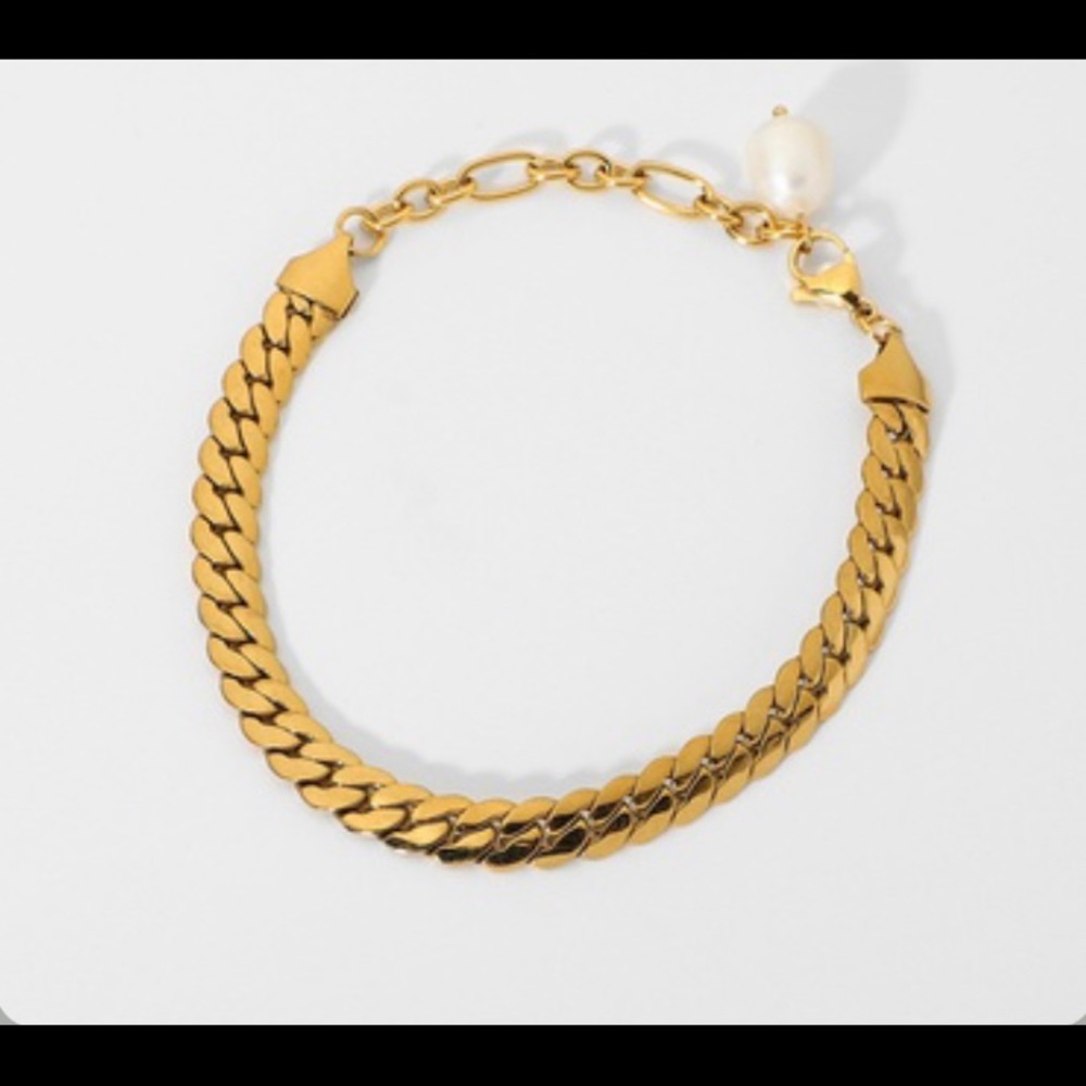 18K Pearl Chunky Bracelet